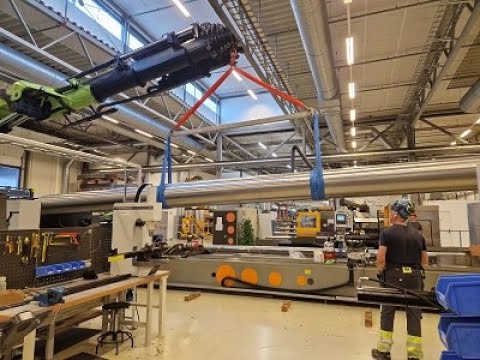 Birth of a giant, world largest damped boring bar.