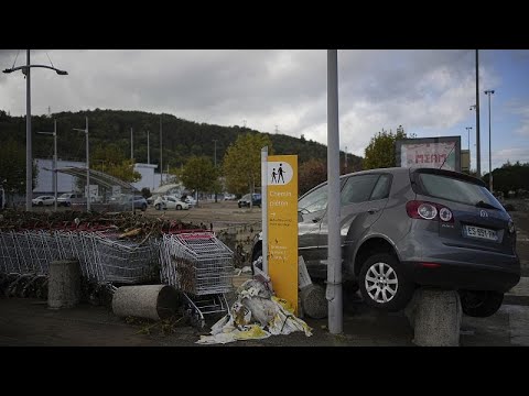 Video Thumbnail: France battles worst floods in 40 years