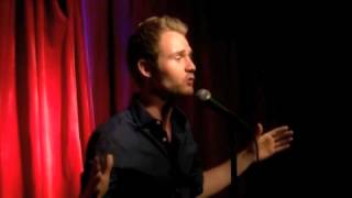 Andreas Bongard singing 'Run Away With Me'