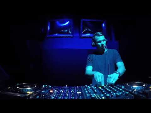 The Blue Oyster: Orienttest / 14.08 / 19 - 20