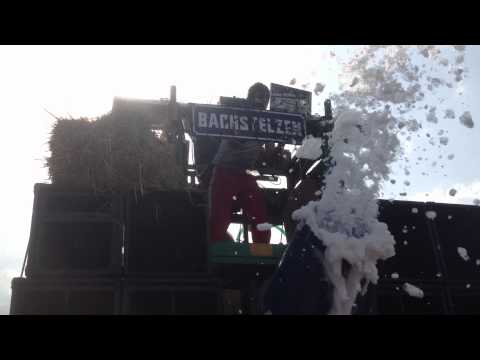 Fusion festival 2012, Bachstelzen mobile stage, David Dorad Massenbesamung