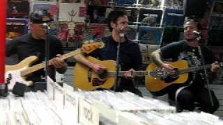 &quot;Freaks Nerds &amp; Romantics&quot; Bouncing Souls acoustic - Generation Records