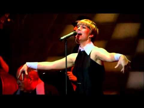 Garganta Con Arena - Pasión Vega