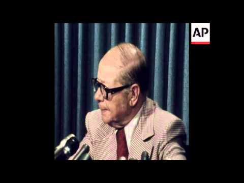 SYND 14-5-74 SENATORS COMMENT ON POSSIBLE IMPEACHMENT OF NIXON
