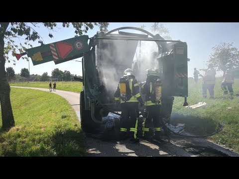Feuerwehr Öflingen löscht erfolgreich Brand einer landwirtschaftlichen Maschine [28.06.2019]