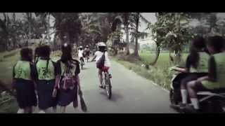 preview picture of video 'Cycling in Ubud Bali'