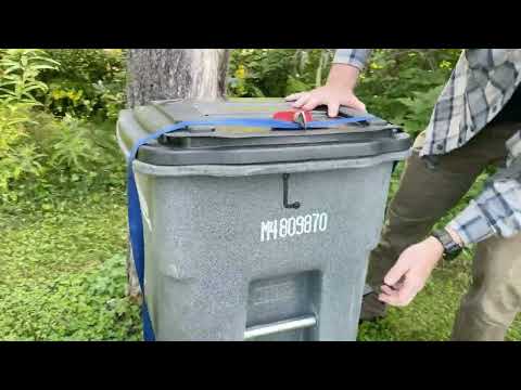 How a ratchet strap can create a bear-resistant garbage can