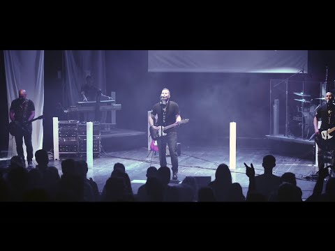 Povestea trupei Decean, o inimă pentru închinare