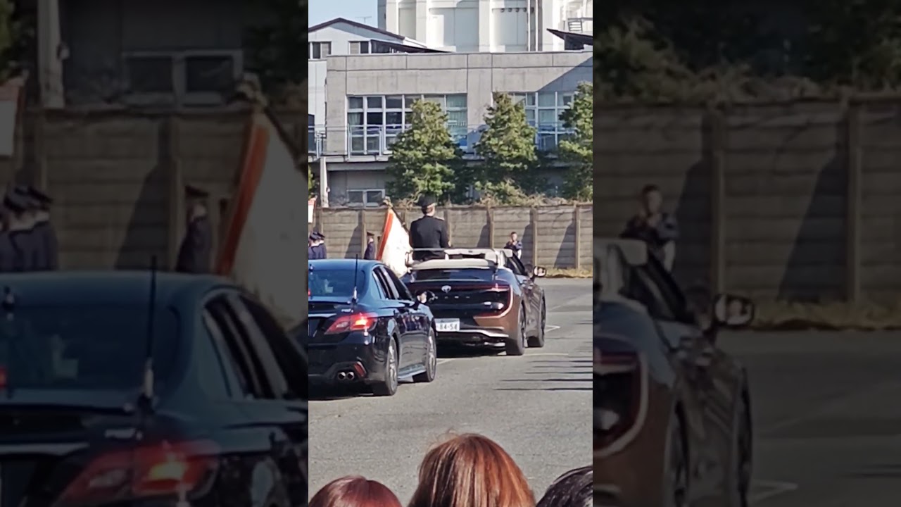 視閲官巡閲（神奈川県警察本部長）、警察犬が吠えてお出迎え🐕‍🦺、クラウン儀礼オープンカー、要人警護用クラウン覆面パトカー4台🚨、【令和8年神奈川県警察年頭視閲式、神奈川県警察第一機動隊訓練場】👮🚨