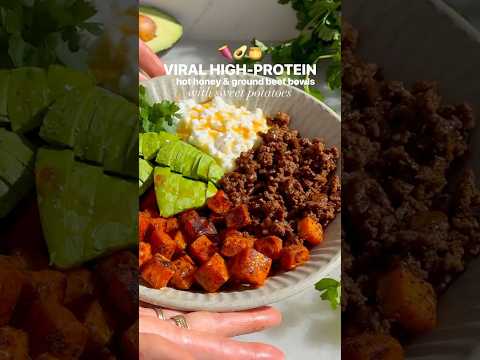 Hot Honey Ground Beef Bowls: Click the link in my bio and then select the photo to get the recipe!