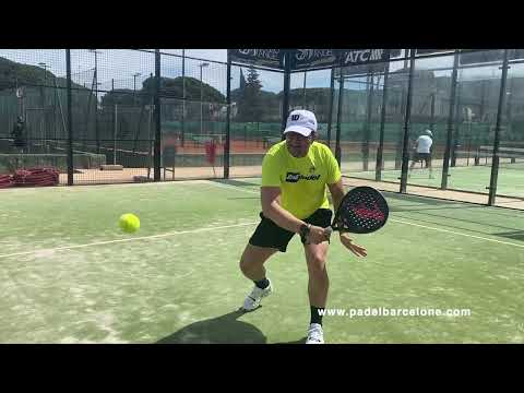 Guy en stage de padel à Barcelone