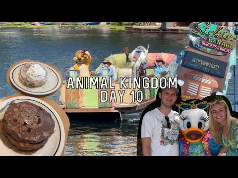 FLORIDA VLOG | ANIMAL KINGDOM, SICKIES GARAGE & VINELAND OUTLET | FIRST CHARACTER MEET