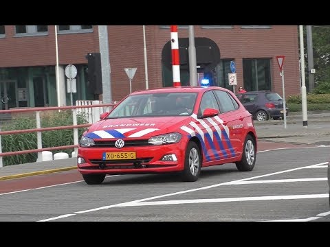 Brandweer en ambulance met spoed naar een middelbrand in Schelluinen