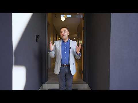 12a Colleen Ave, Picnic Point - Daystar First National (Real Estate Video)