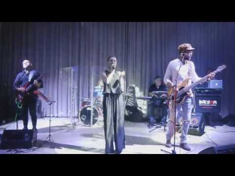 TM Groove & Maria Hojda - A Night like this     Cover