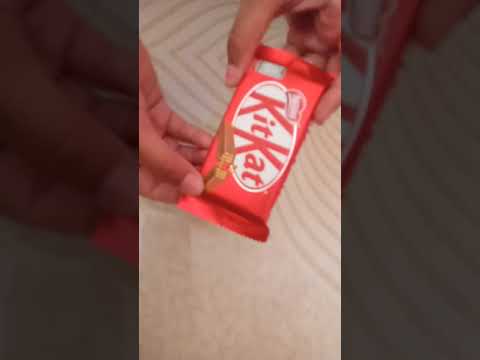 KitKat Cadbury under in a 20 rupees