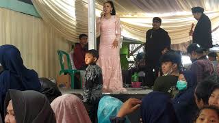 Download lagu HD PRODUCTION FT NINA MINCREUNG . live show viral Bajidor #partBuleud mp3