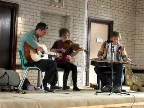 Black Mountain Aire : Playing Away Orwell Bluegrass Festival 2010
