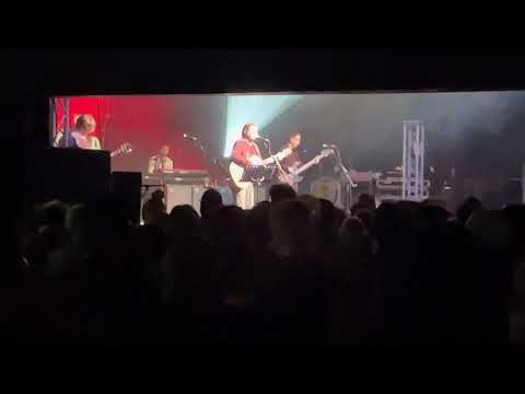 Videoclip de Second Hand Car (Live) — Ocean Colour Scene