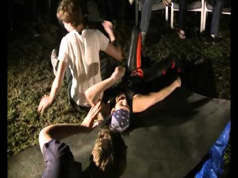 xCw Retribution 2010 - Aston Crude (Tazer) Vs Chris 'Horseman' Rowe