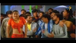 Nuvve Kavali Movie Songs - Ole Ole Ole -  Tarun,Richa,Sai Kiran