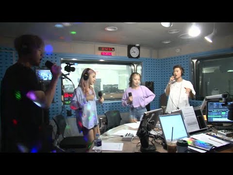 카드 (KARD), Hola Hola (올라 올라) [SBS 이국주의 영스트리트]