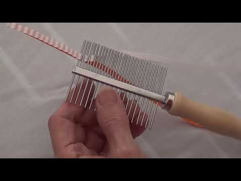 'Quilling on a Comb' demonstrated by Jane Jenkins
