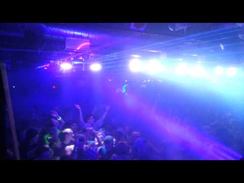 Meltdown 3.5 Marquese Scott crowd surf