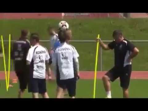 Edon Zhegrova dhuron spektakel në seanc stervitore me Perfaqsuesen