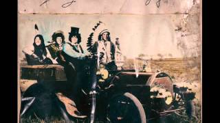 Neil Young &amp; Crazy Horse - Jesus&#39; Chariot (She&#39;ll Be Coming Round The Mountain)