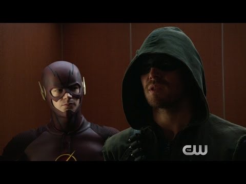 Arrow and The Flash - Superhero/Supervillain Fight Club