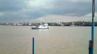 preview picture of video 'Down By The River Thames, Ferry Crossing, Between Tilbury ESSEX Gravesend KENT'