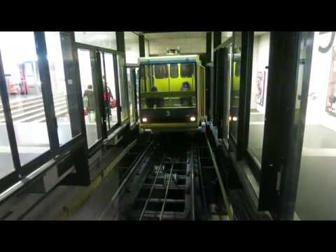 Standseilbahn 2000.05 Neuchâtel Uni - Gare komplette Fahrt Bergstation - Funiculaire