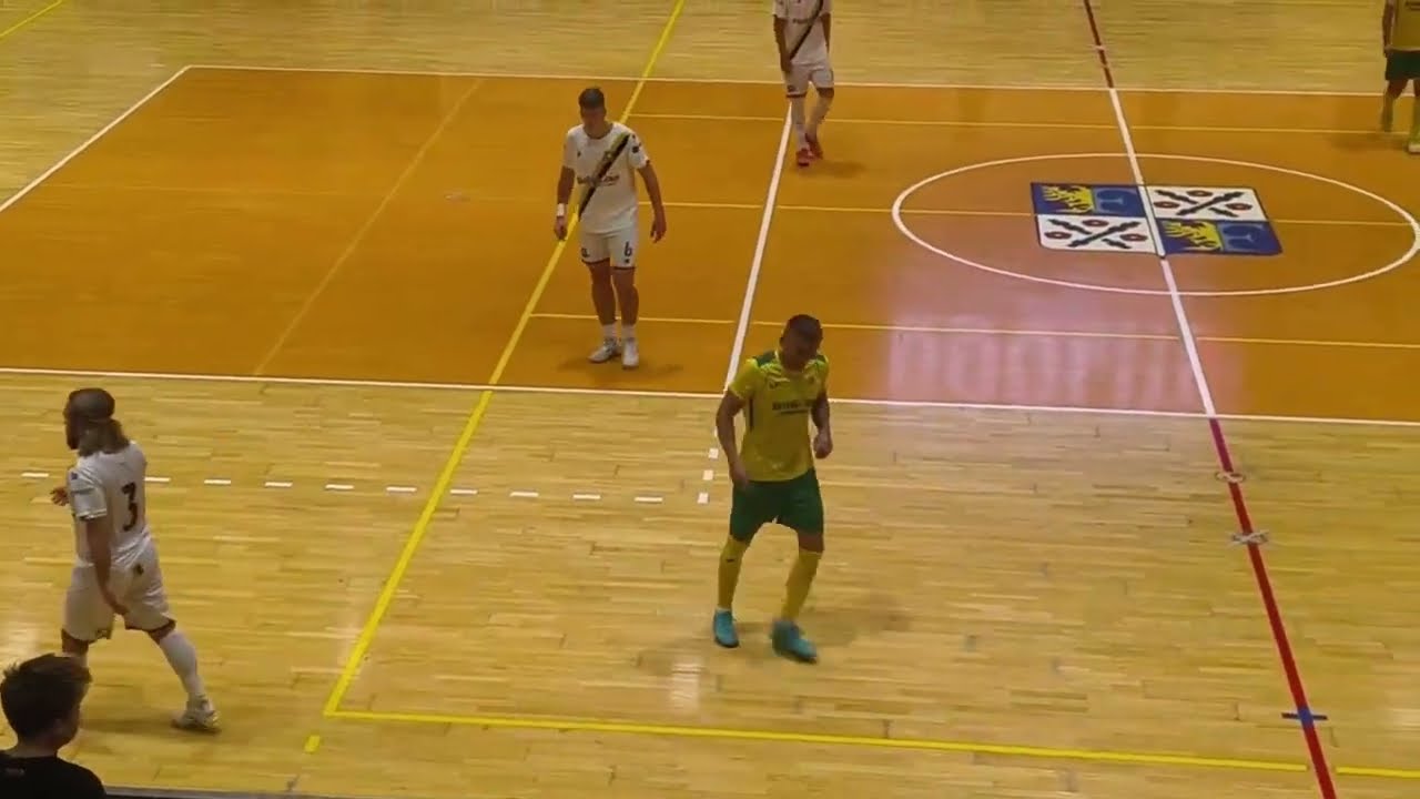 Futsal — Záběr z videa: malý fotbal ostrava