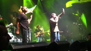 Nas &amp; Damian Marley - Africa Must Wake Up (Live in Zürich, Switzerland) 2011