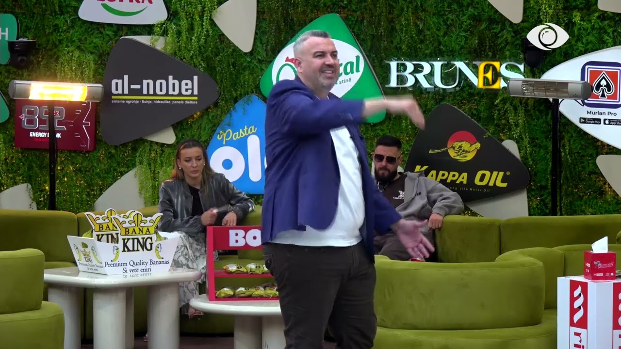 Mesazhin e ke gabim/ Rogerti i drejtohet Shëndritit për shkrimin në karton