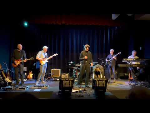 Dizzy Robby & Blues Raiders - Blue Shadow (live)