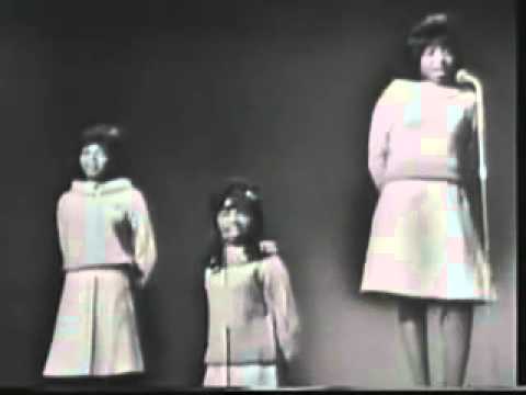 Dixie Cups     The Way He Looked At Me