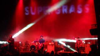 Supergrass - Brecon Beacons (Paris - Cigale - June 11th 2010)