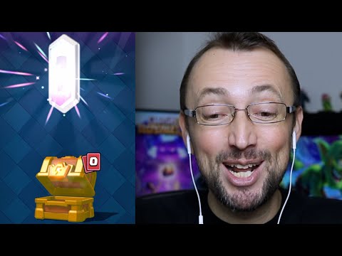 Isso é possível? Carta Lendária no Baú RARO do Clash Royale