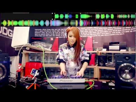 Pioneer DDJ-WEGO with DJ DD