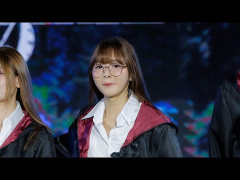 Mint The Glass Girls - Full Performance [Fancam] | You Make Me Feel Christmas