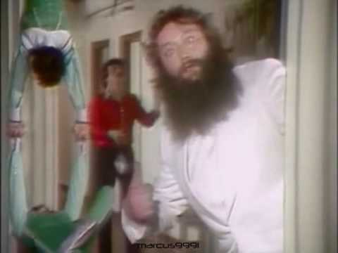 Possenspiel - Auf dem Korridor der Künstleragentur (Stop!Rock)