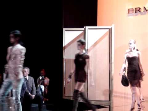 ERMANNO SCERVINO FASHION SHOW Spring-Summer 2010