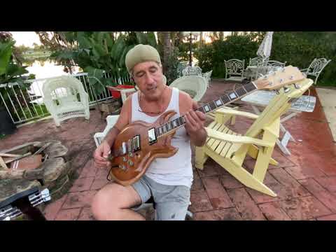 Charlie Tona's Demo of his "Fat Bottom" Double Cutaway CustomRockstarGuitar design