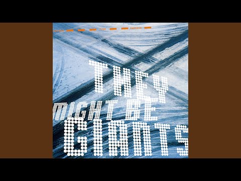 Videoclip de About Me — They Might Be Giants