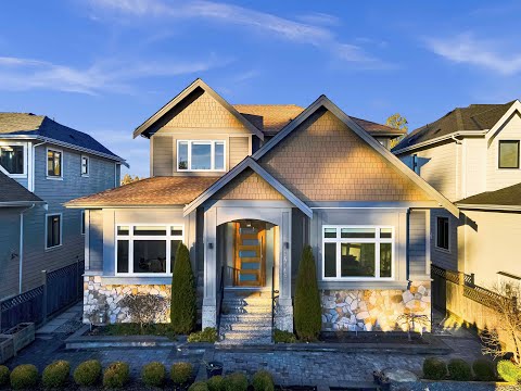 Just Listed ! 14149 16 Avenue, South Surrey