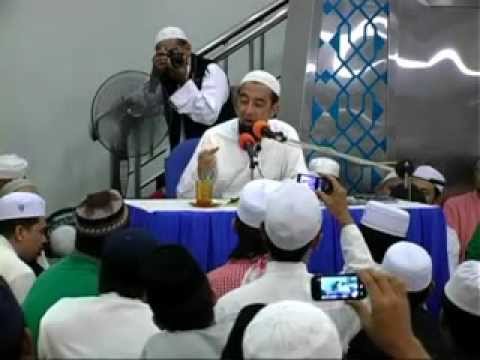 download lagu mp3 mp4 Hukum Makan Telur Penyu, download lagu Hukum Makan Telur Penyu gratis, unduh video klip Hukum Makan Telur Penyu