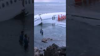 Download lagu Detik Detik Pesawat Lion Air JT 6-10 Jatuh 😢😭 mp3