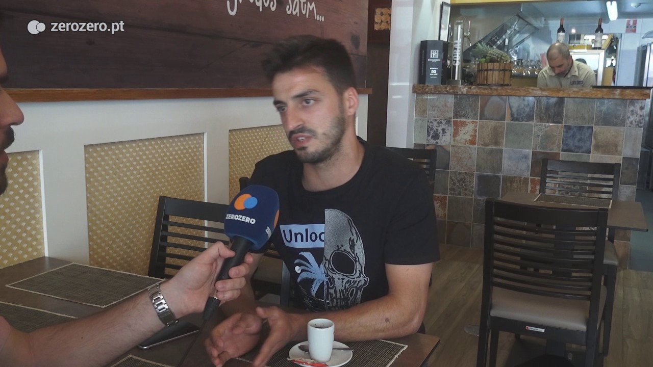 Luís Martins recorda a sua estreia pelo Benfica e revela o desejo de voltar a um grande d...